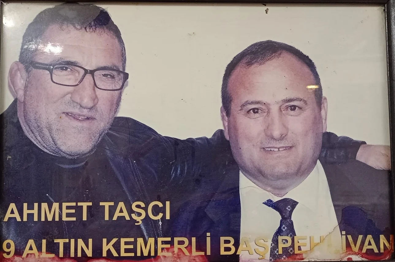 Meşhur Yeni Cami İslama Köftecisi