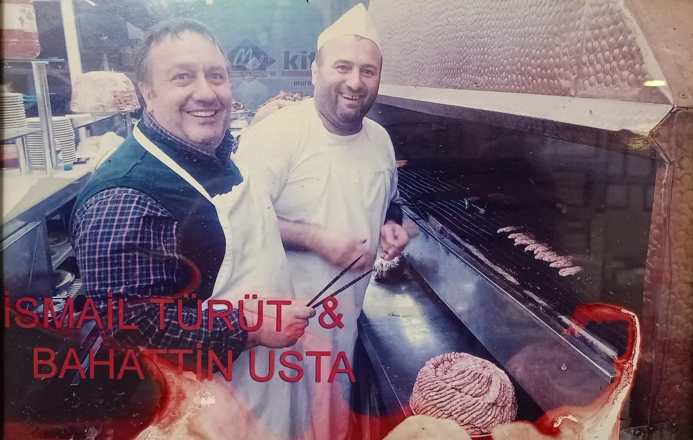 Meşhur Yeni Cami İslama Köftecisi