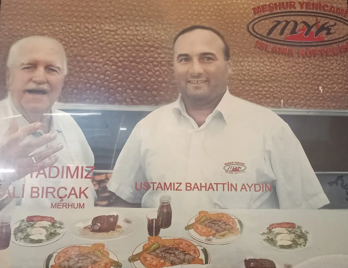 Meşhur Yeni Cami İslama Köftecisi